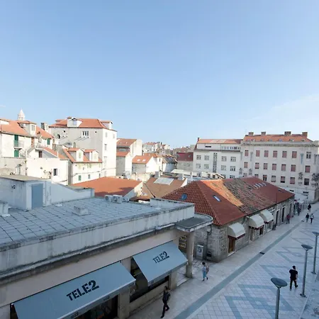 Апартаменти Core