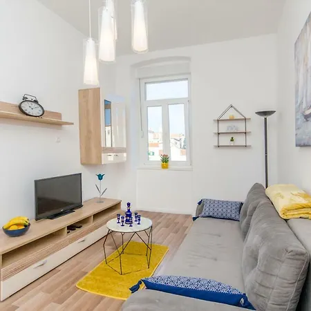 Core Apartment *